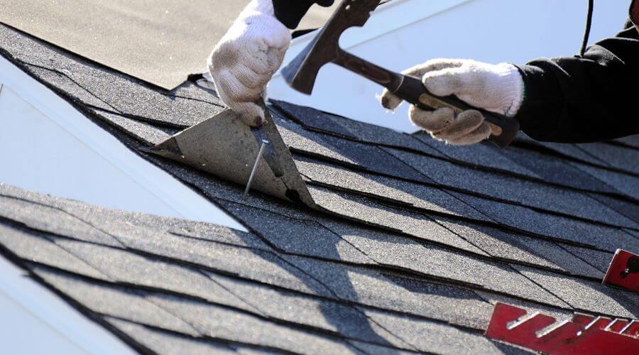 Professional gutter cleaning in Montrose, MI